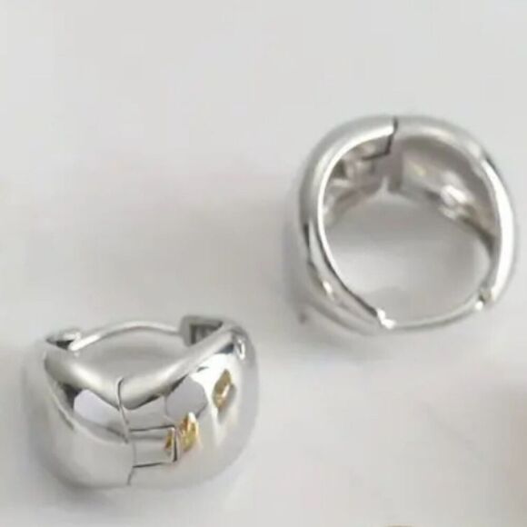 Gold Plated Needle Stud Earrings Wide Edge Drop style - Picture 7 of 12